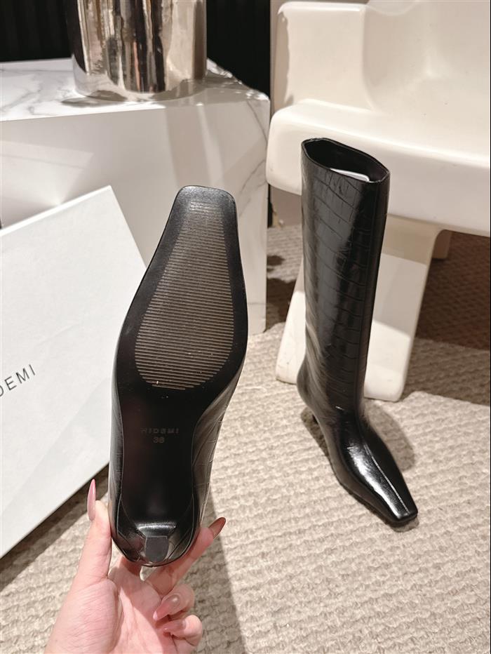 2025112818103268 460